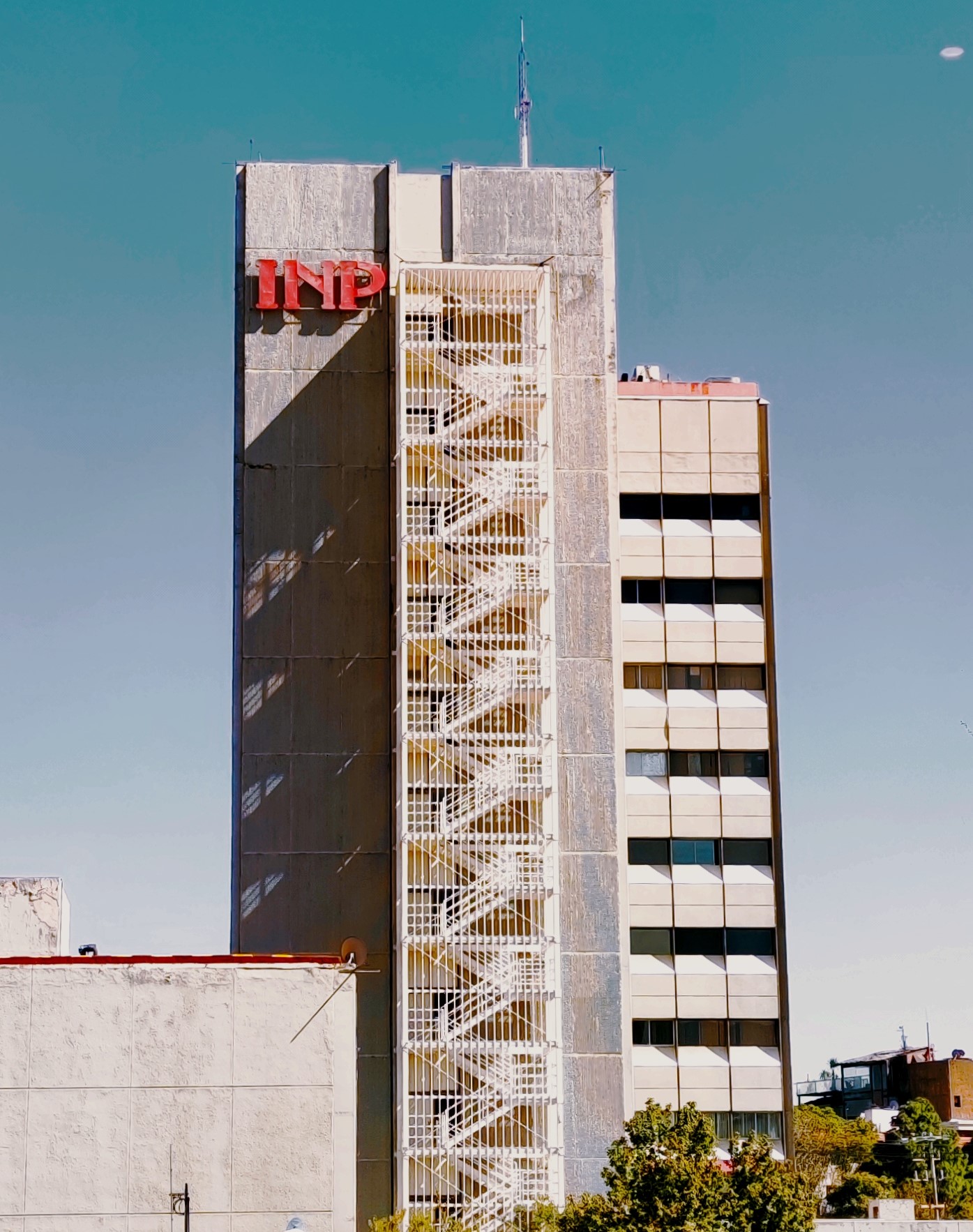 Torre de Investigación Joaquín Cravioto